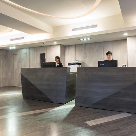 Tomorrow Hotel Тайбэй Экстерьер фото