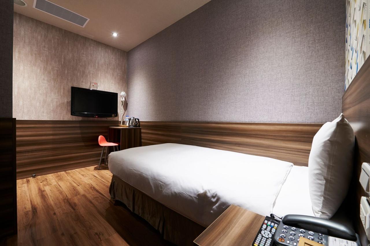 Tomorrow Hotel Тайбэй Экстерьер фото