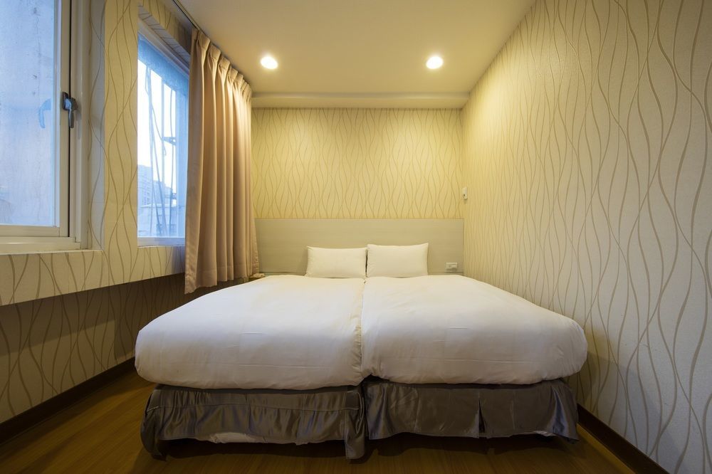 Tomorrow Hotel Тайбэй Экстерьер фото
