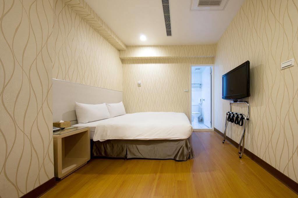 Tomorrow Hotel Тайбэй Экстерьер фото